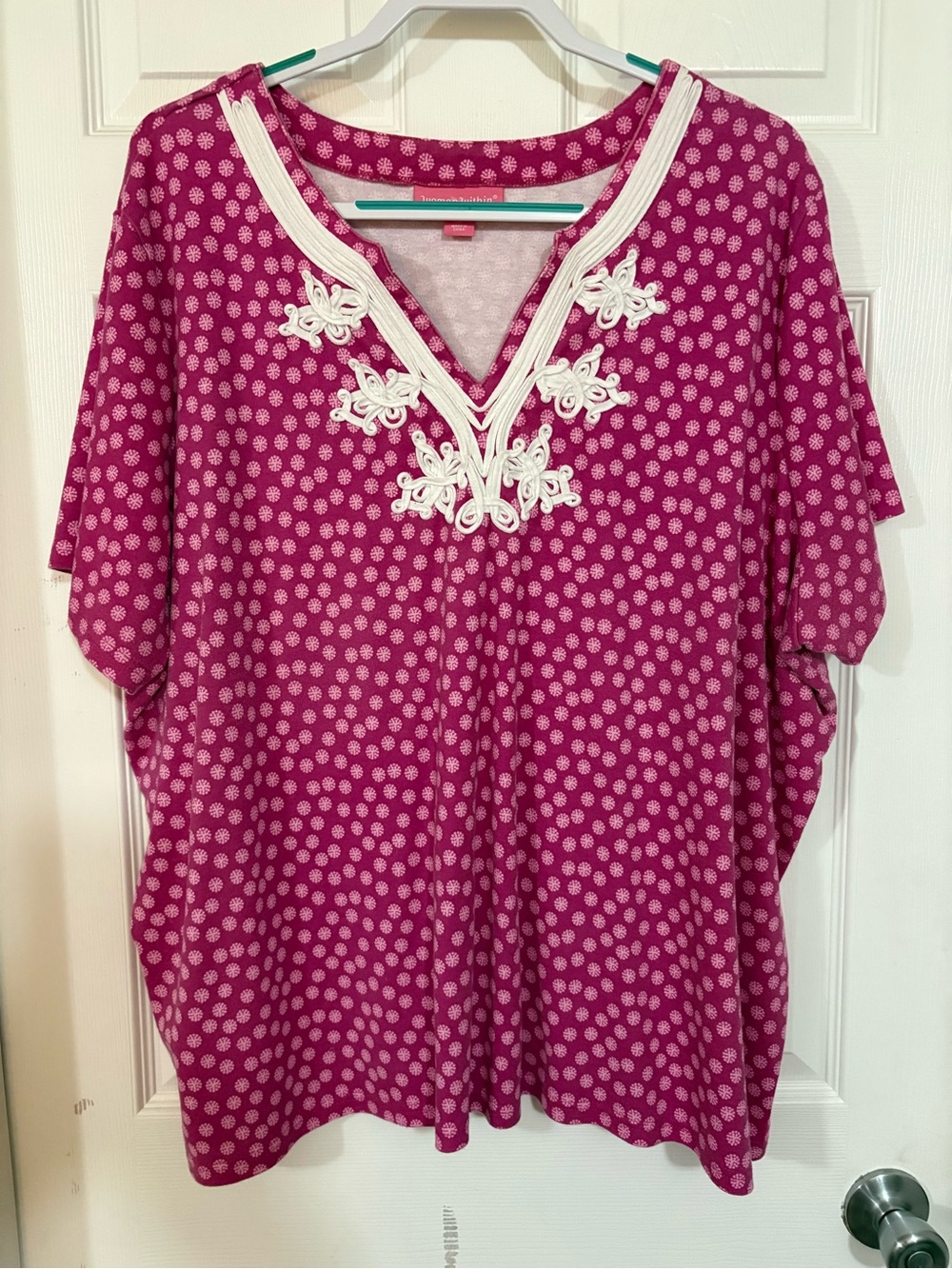 Women’s Magenta Dot V-Neck Tunic with White Embroidery Woman Within 3x 30/32 SS